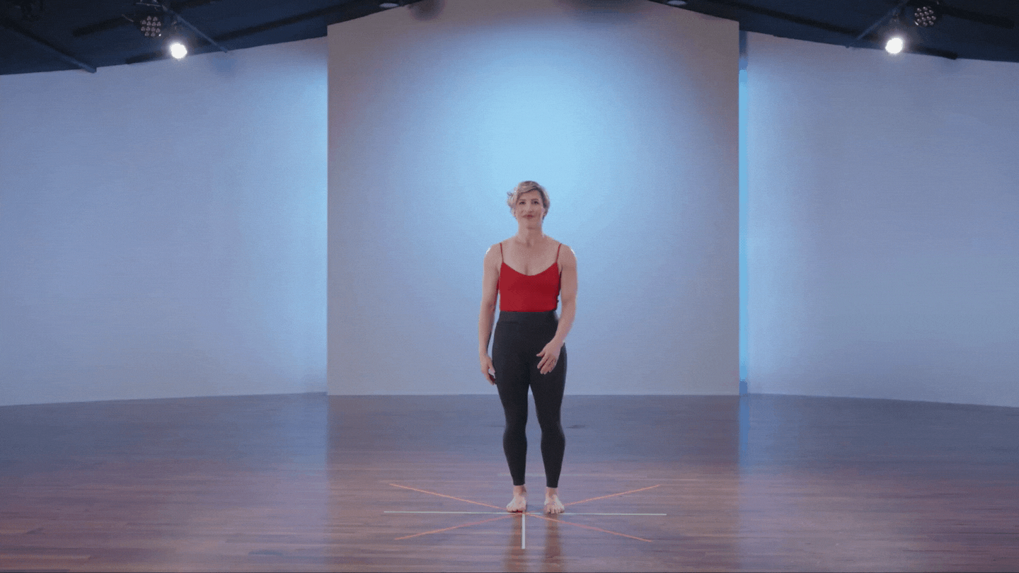 Katie Schaar demonstrating forward and backwards pivot lunges. 